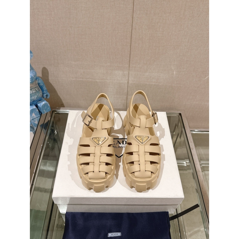 Pra*a sandals